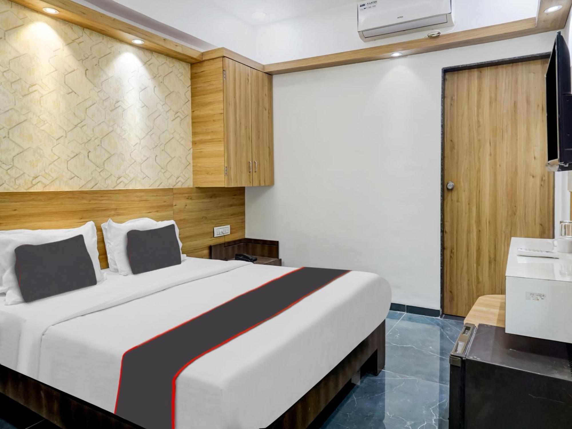 Collection O Galaxy Stay Pune Exterior foto